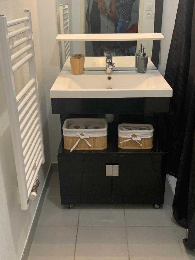 Appartement Lac Rose - Parking, Metro, Jusqu'A 4 Personnes Marseille Kültér fotó